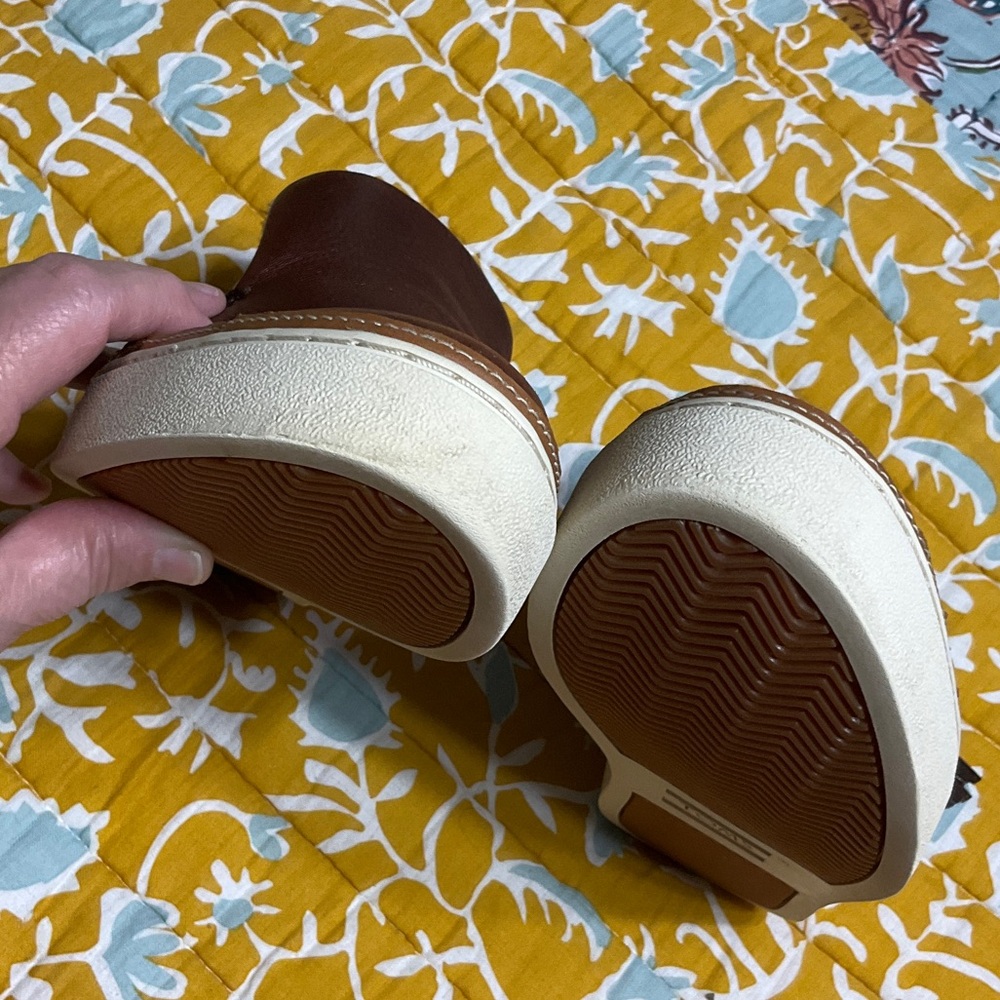 🔥Final Mark Down! Toms Brown Leather Ankle Booties with Faux Fur Trim - Picture 13 of 16